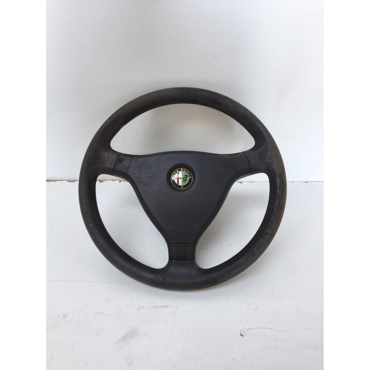 Volant  pour ALFA ROMEO 146 1.6 i 16V Twin Spark 120cv