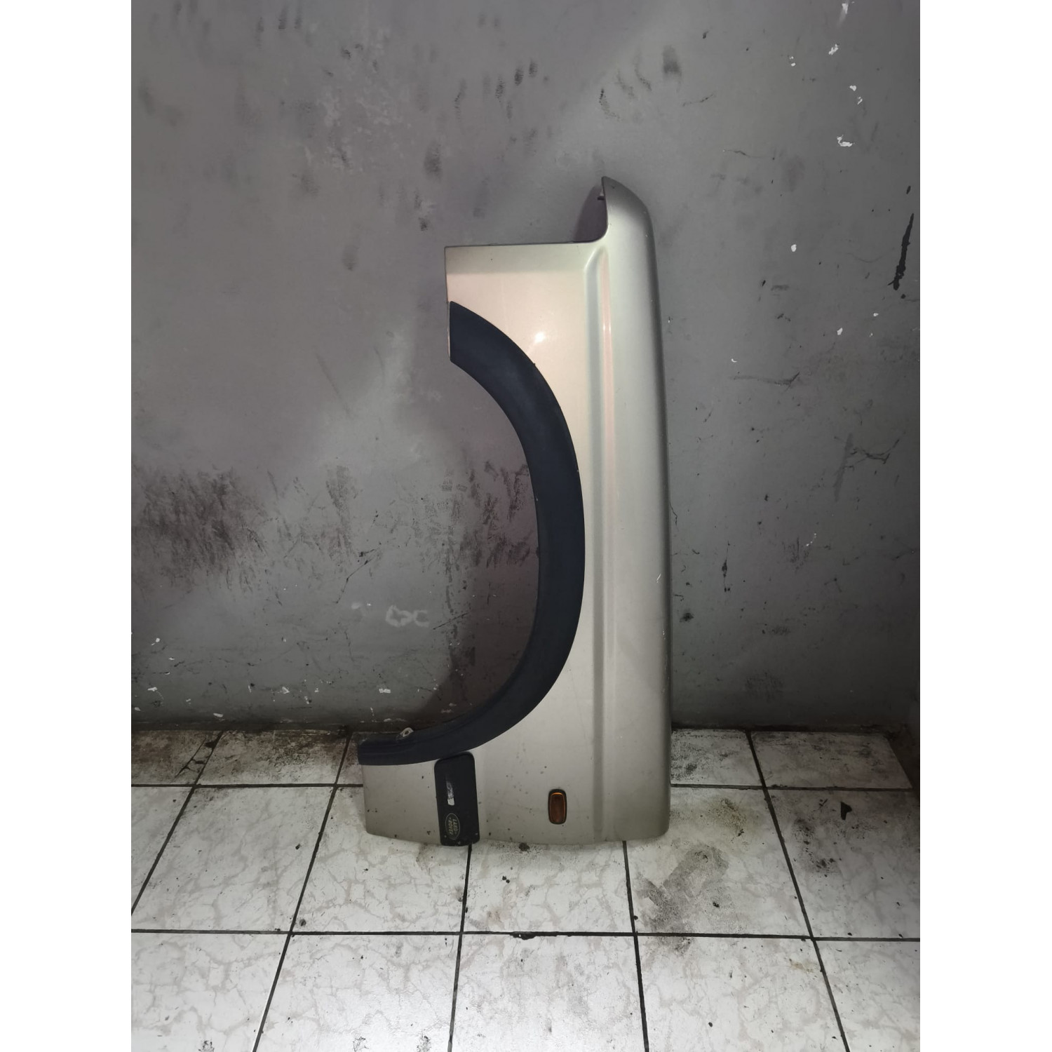 Aile avant gauche  pour LAND ROVER Discovery II Series II 2.5 Td5 138 cv Boîte auto