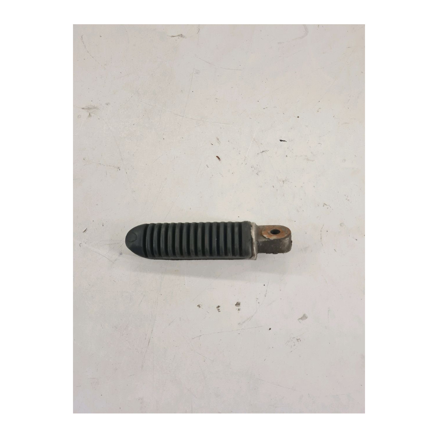 Repose pied arrière gauche  pour SUZUKI GSXF 750