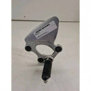 Platine repose pieds avant gauche  pour SUZUKI GSXF 750