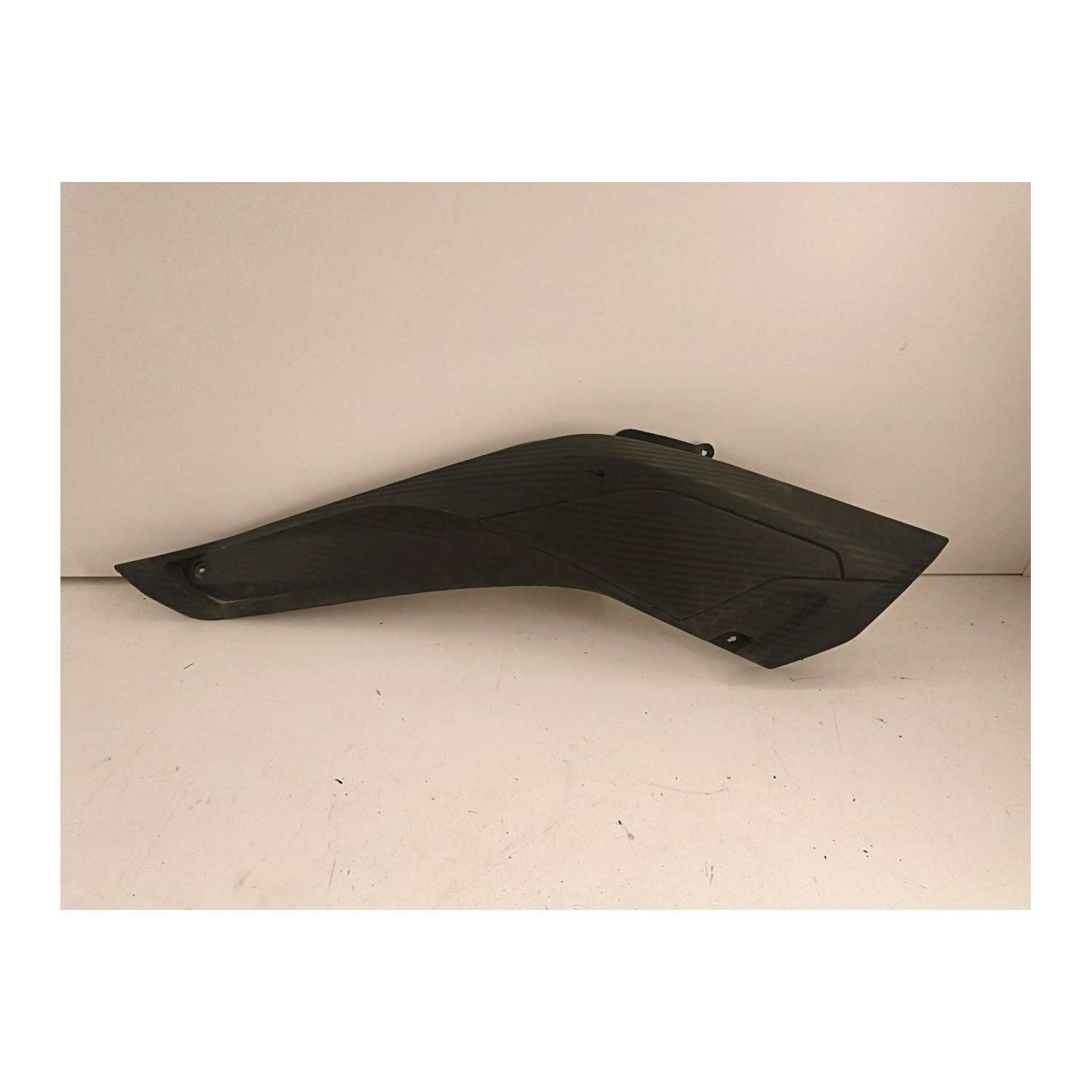 Cache latéral arrière sous selle gauche  pour YAMASAKIII YM125T RS