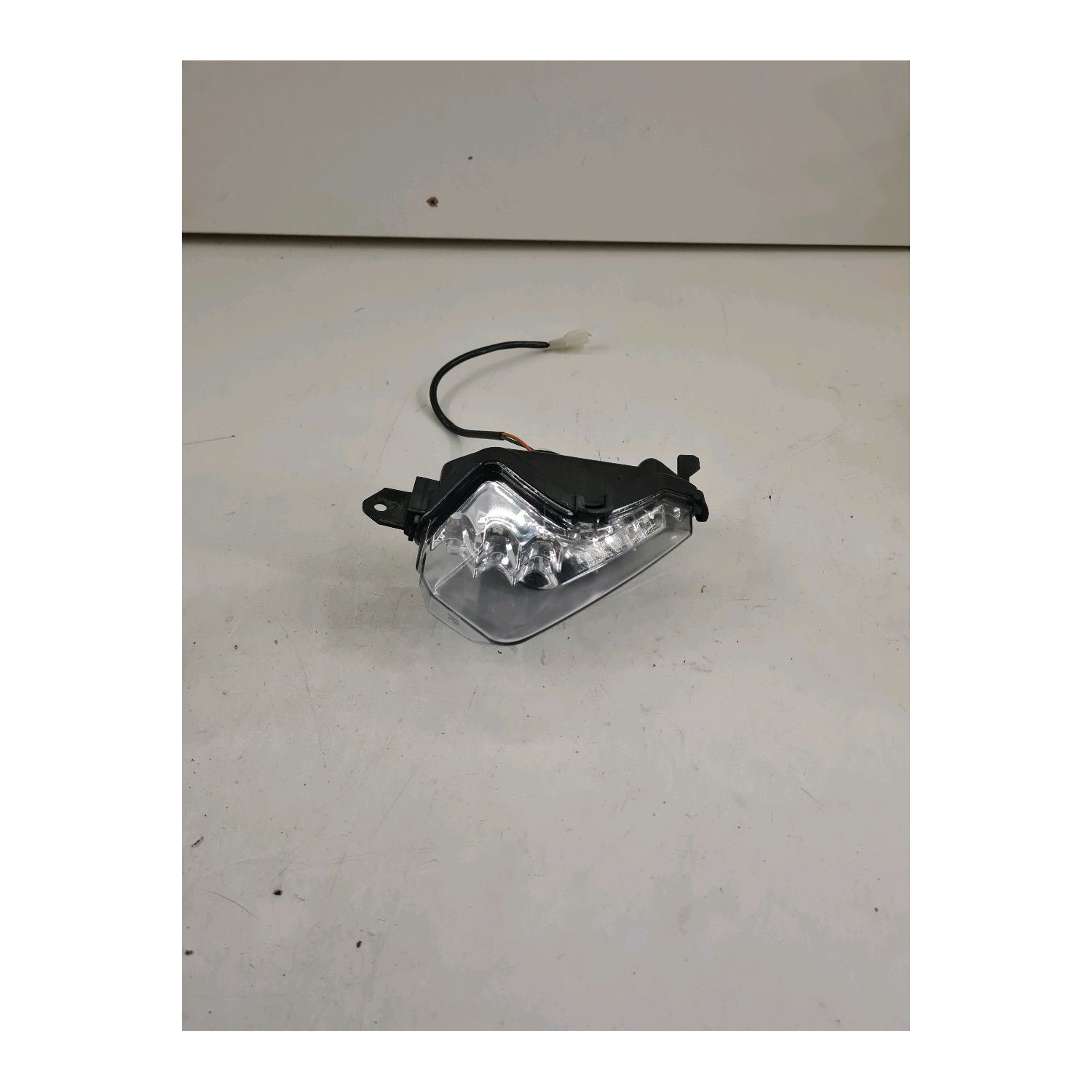 Clignotant avant gauche  pour YAMASAKIII YM125T RS