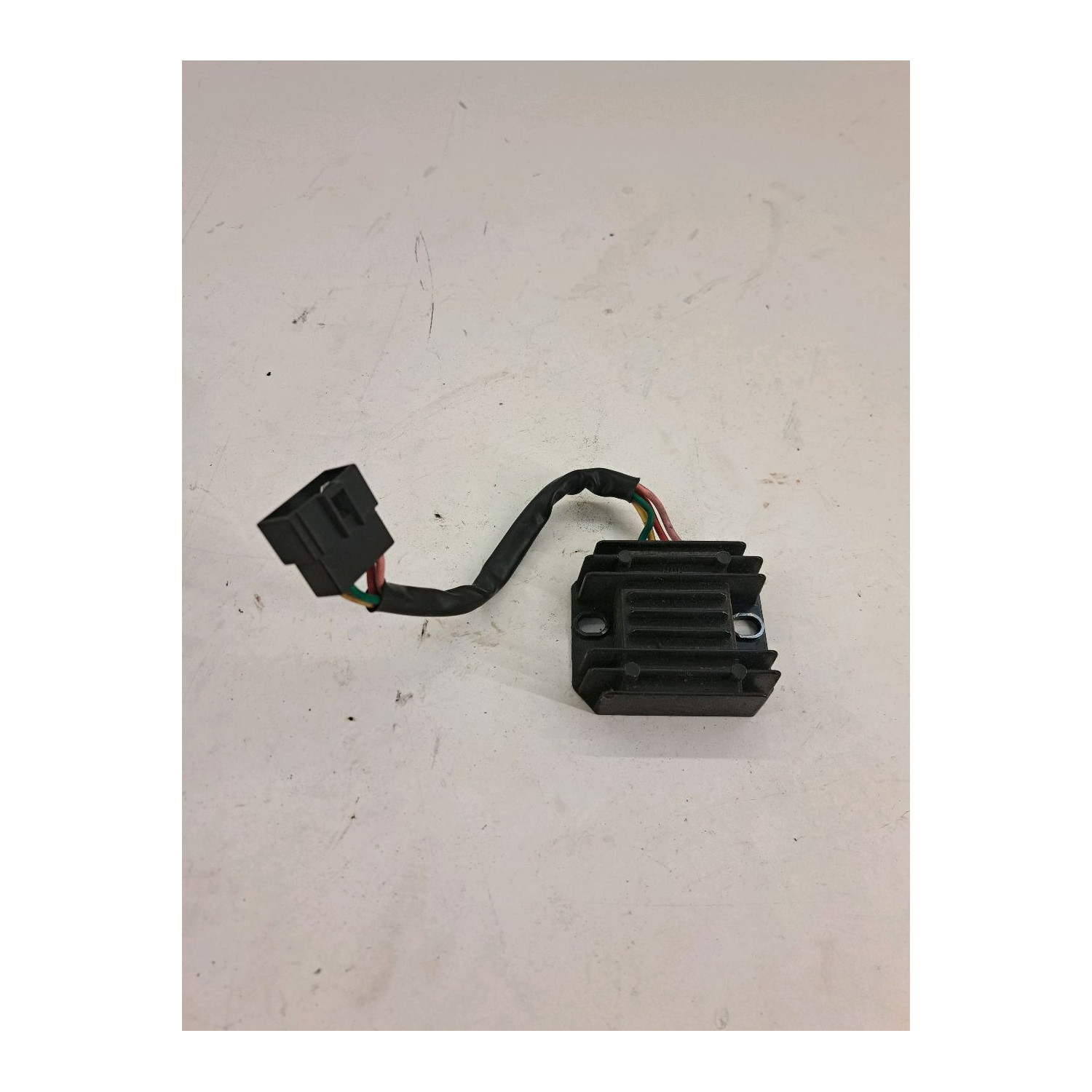 Régulateur  pour SYM FIDDLE 3 125