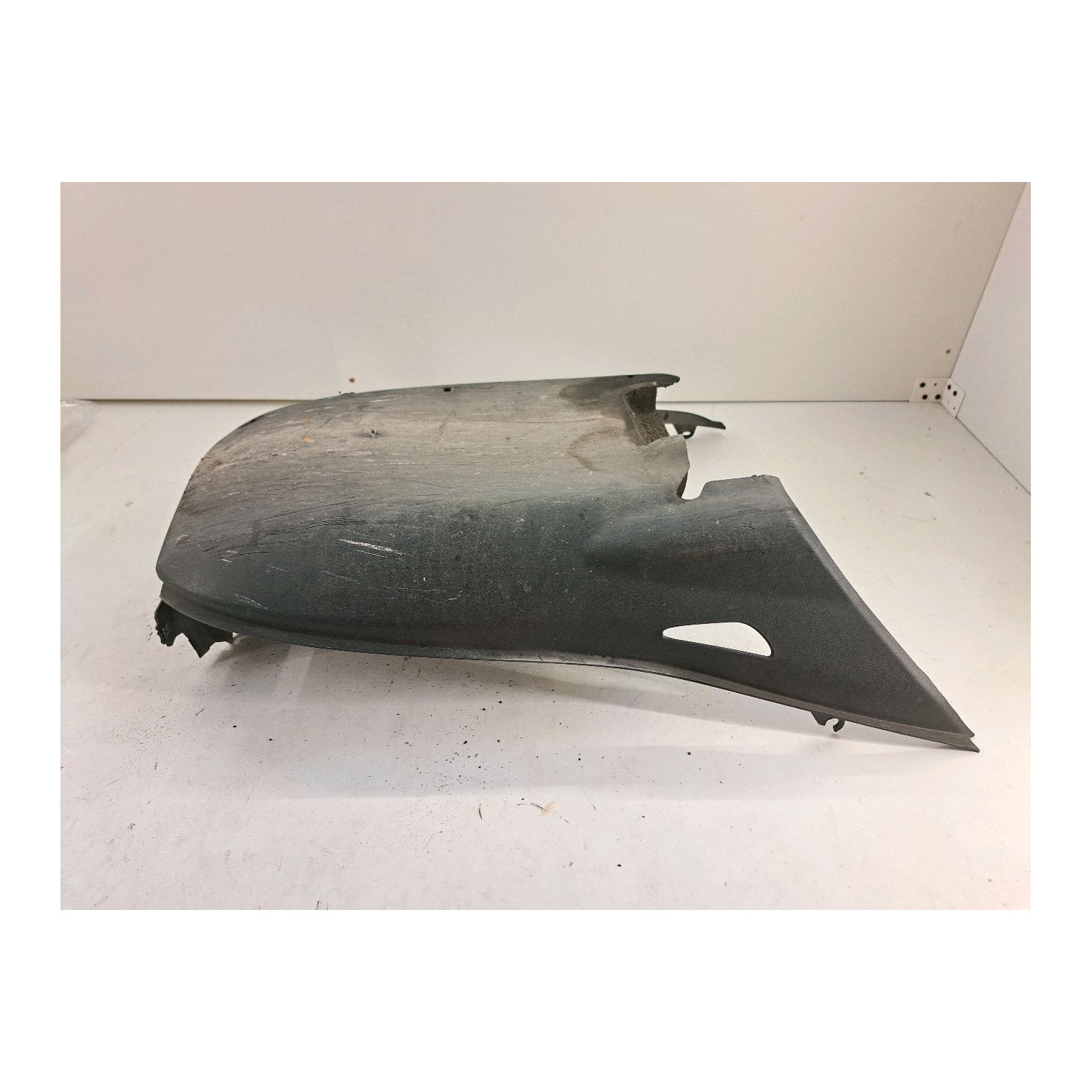 Bas de caisse central  pour YAMAHA CYGNUS 125