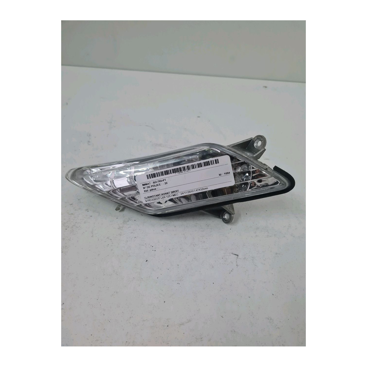 Clignotant avant droit  pour PEUGEOT LXR