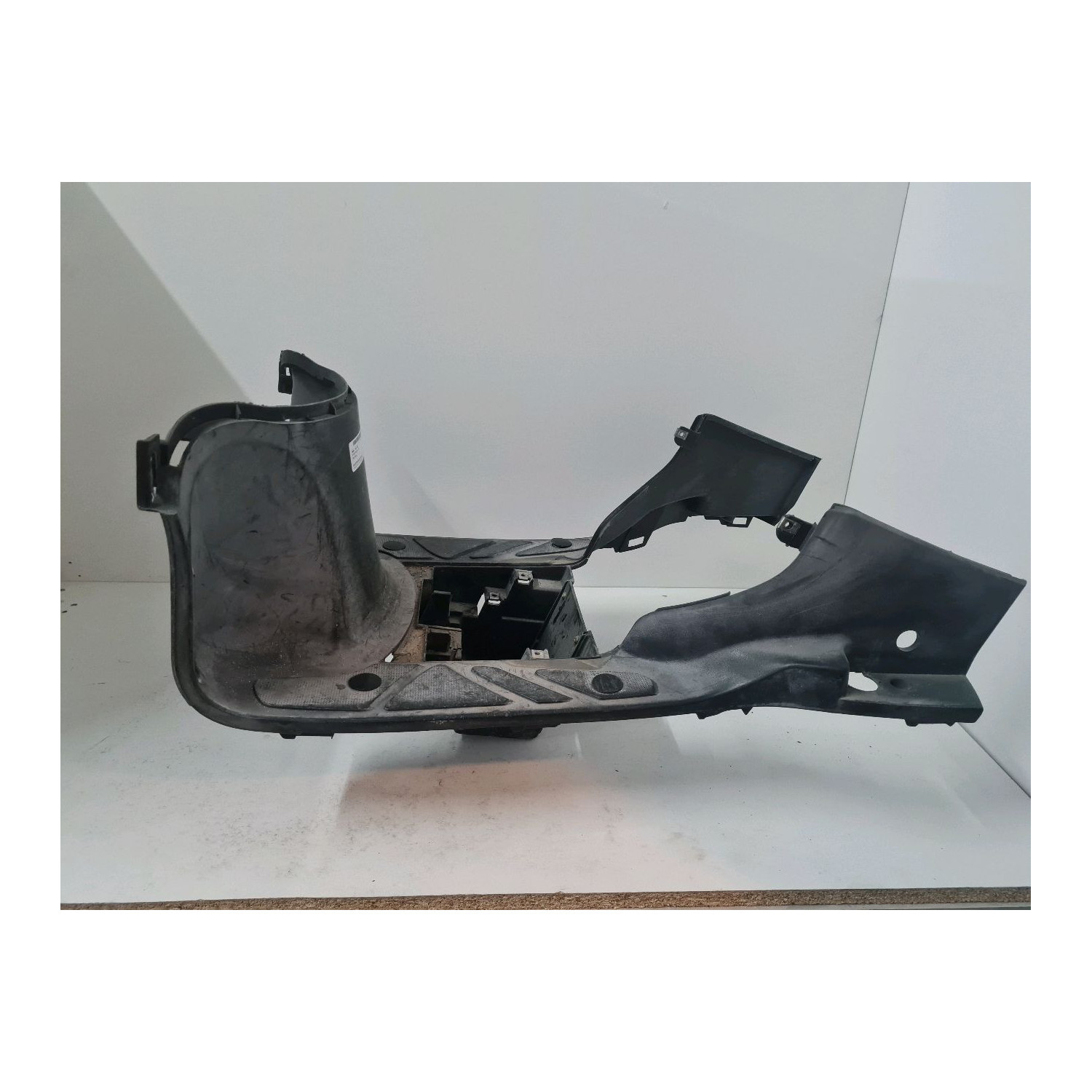 Tablier inférieur avant  pour PEUGEOT LXR