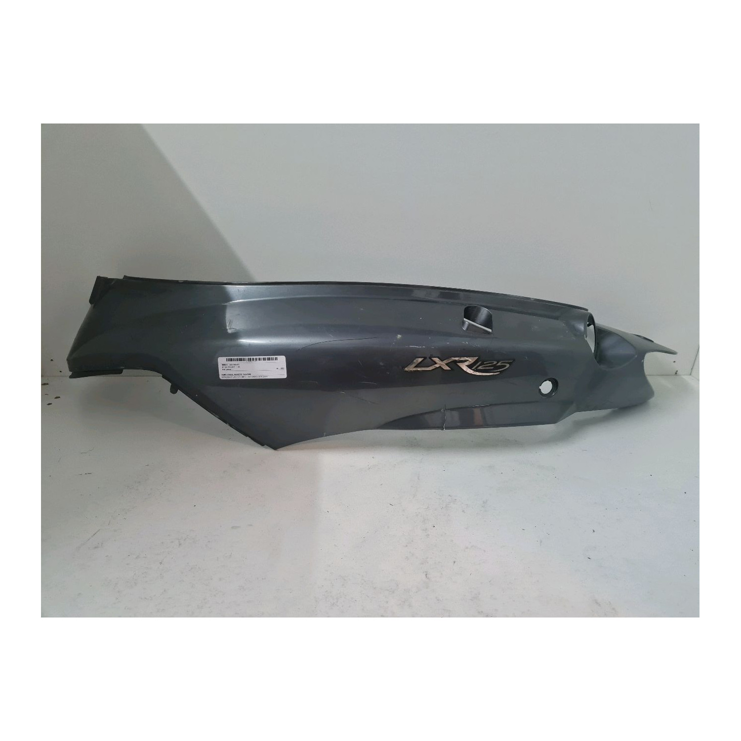 Demi coque arrière gauche  pour PEUGEOT LXR